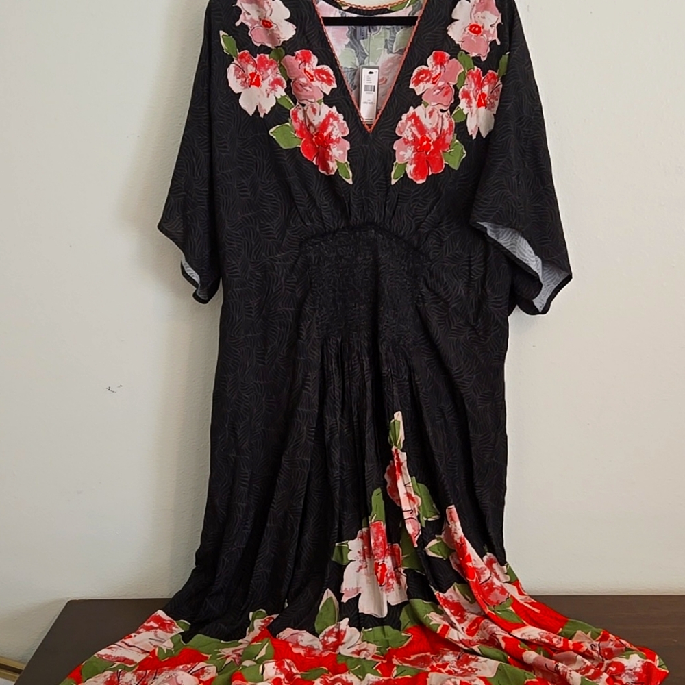 Anthropologie Blank London Kaftan Black pink floral Plus size 'one size'